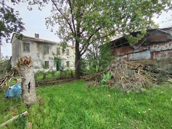 casa indipendente in vendita a Lugo