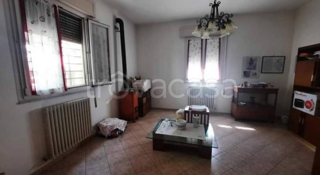 casa indipendente in vendita a Lugo
