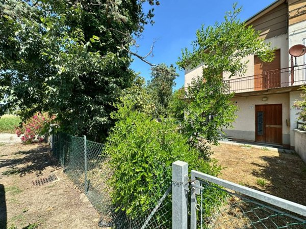 casa indipendente in vendita a Lugo in zona San Lorenzo