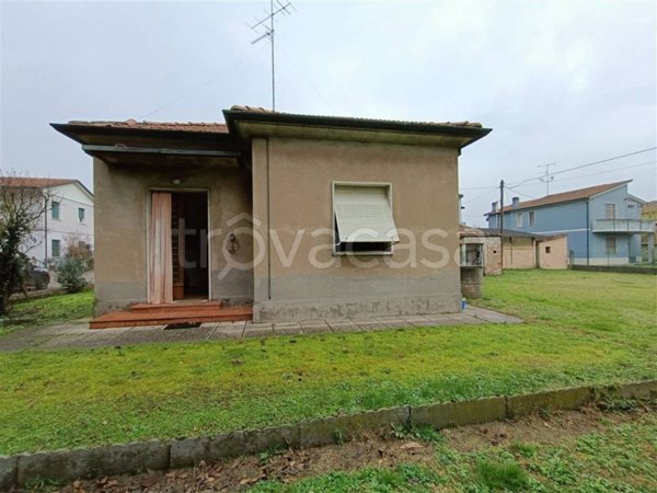 casa indipendente in vendita a Lugo in zona Ascensione