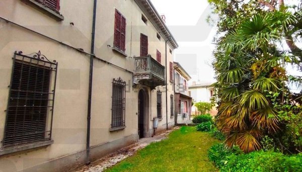 casa indipendente in vendita a Lugo in zona Voltana