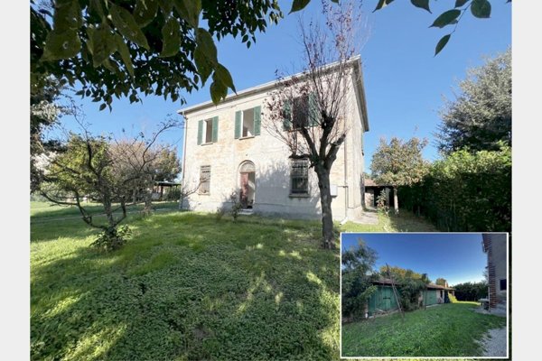 casa indipendente in vendita a Lugo in zona Voltana