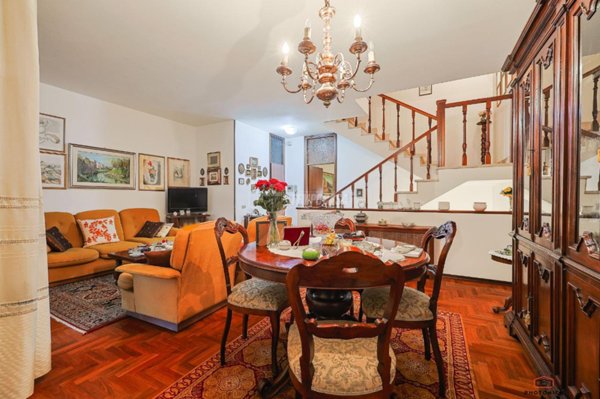 casa indipendente in vendita a Lugo
