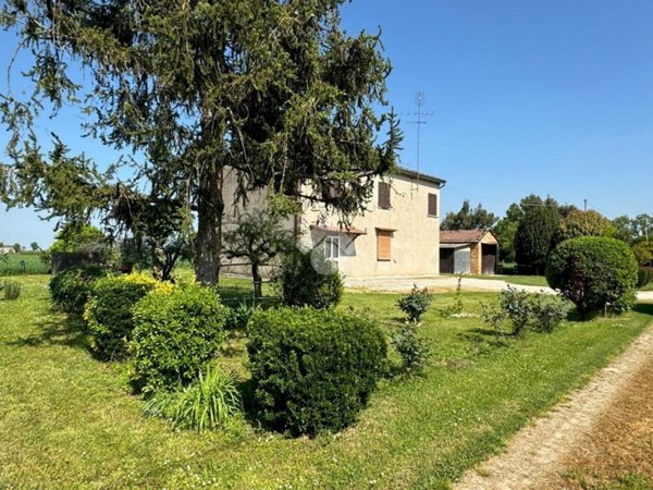 casa indipendente in vendita a Lugo in zona San Lorenzo