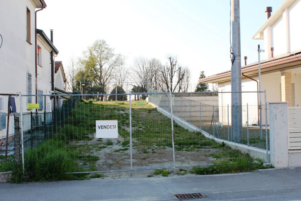 casa indipendente in vendita a Lugo in zona Voltana