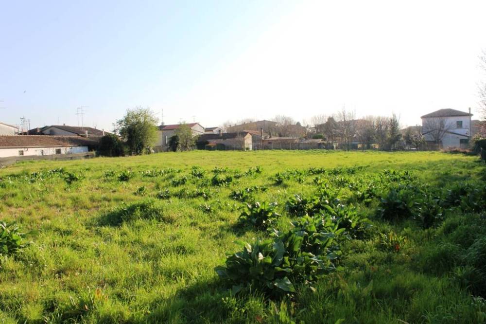 casa indipendente in vendita a Lugo in zona Voltana