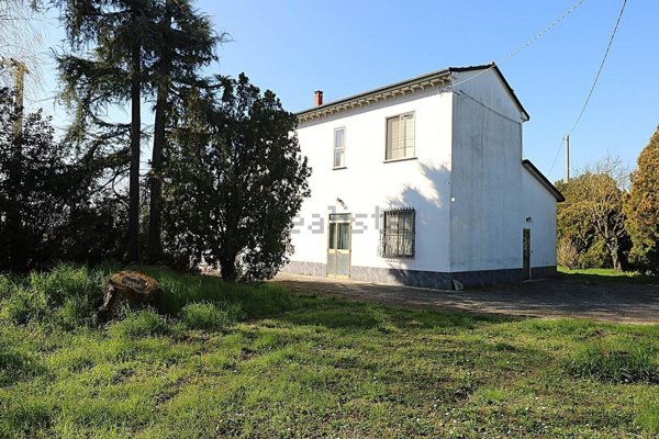 casa indipendente in vendita a Lugo in zona Voltana