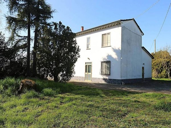 casa indipendente in vendita a Lugo in zona Voltana