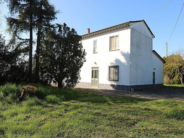 casa indipendente in vendita a Lugo in zona Voltana