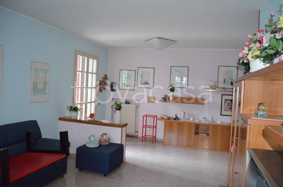 casa indipendente in vendita a Lugo