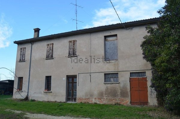 casa indipendente in vendita a Lugo