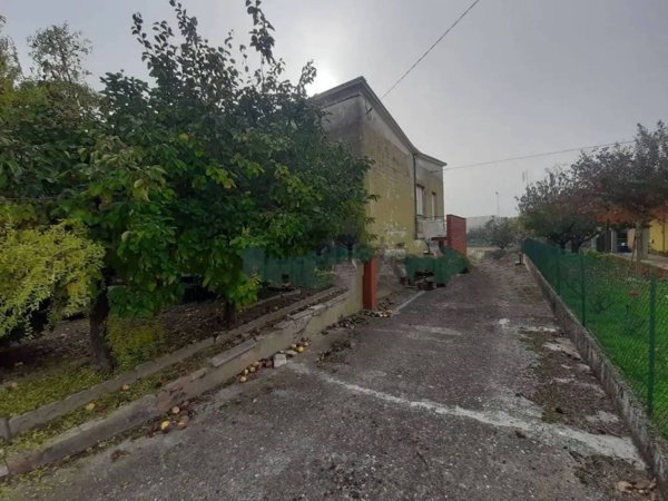 casa indipendente in vendita a Lugo