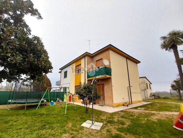 casa indipendente in vendita a Lugo in zona Ca' di Lugo
