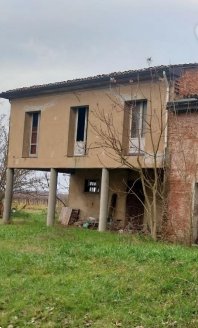 casa indipendente in vendita a Lugo
