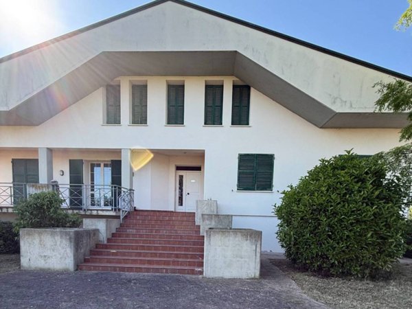 casa indipendente in vendita a Lugo