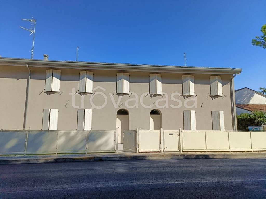 casa indipendente in vendita a Lugo in zona Villa San Martino