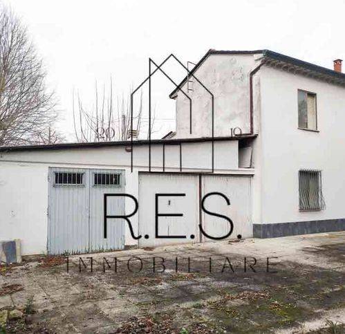 casa indipendente in vendita a Lugo in zona Passogatto