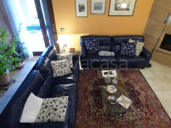 casa indipendente in vendita a Lugo