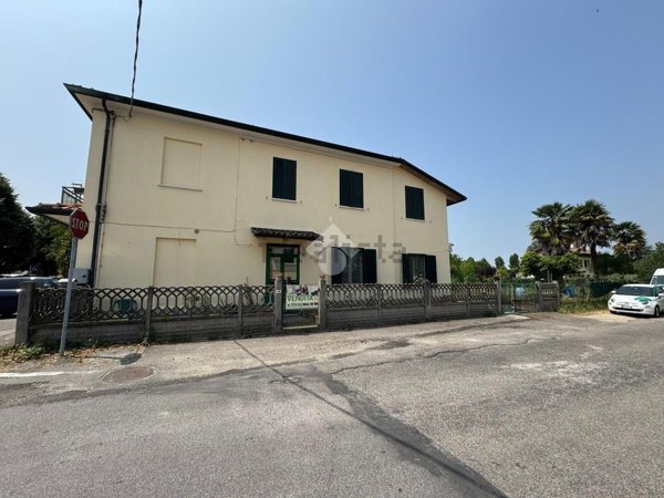casa semindipendente in vendita a Lugo