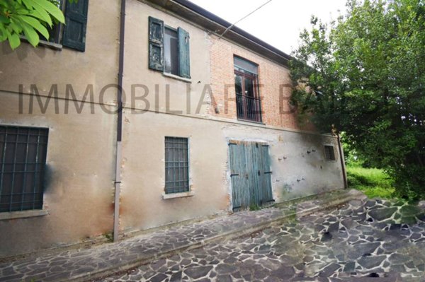 casa indipendente in vendita a Lugo in zona San Lorenzo
