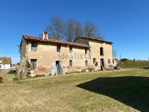pentavano in vendita a Lugo