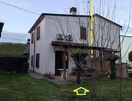 appartamento in vendita a Lugo in zona Ca' di Lugo
