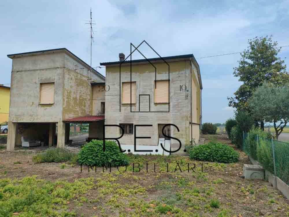 casa indipendente in vendita a Lugo