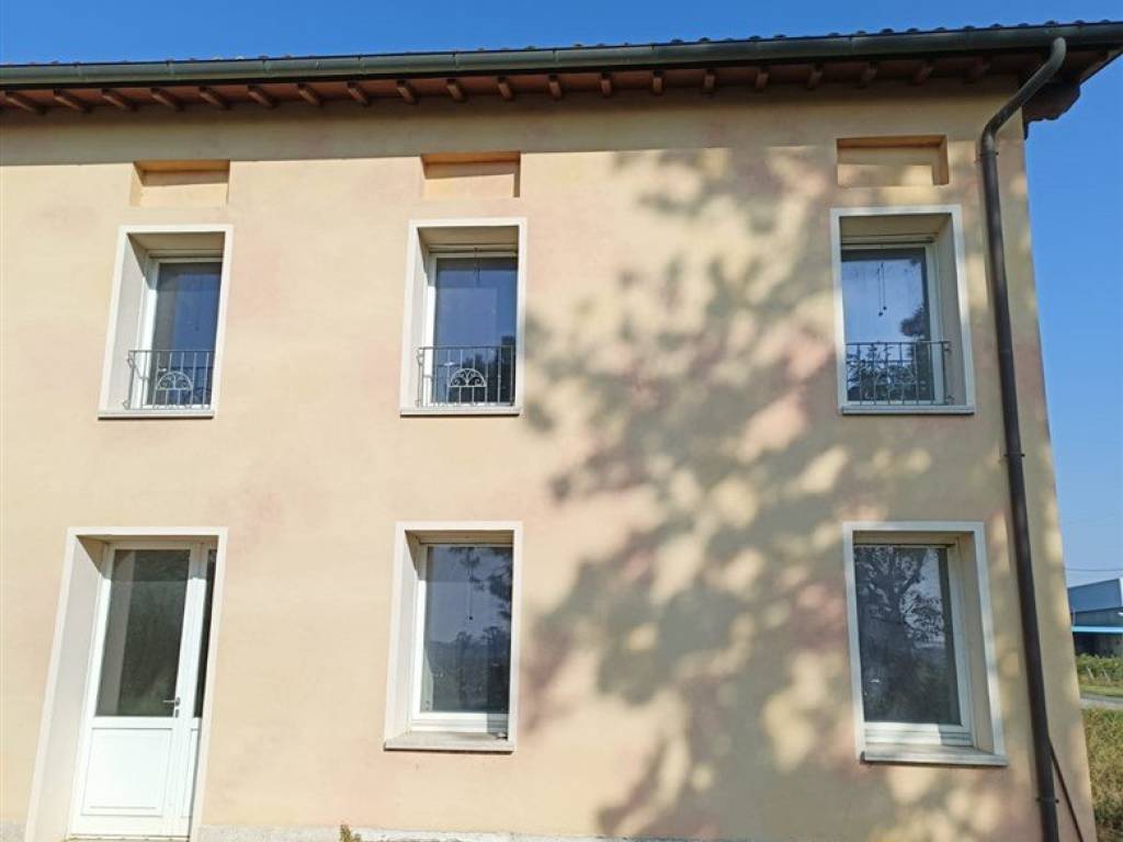 casa indipendente in vendita a Lugo