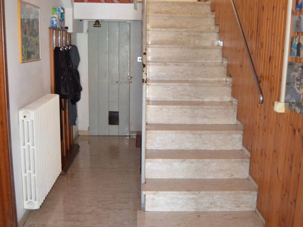 casa indipendente in vendita a Lugo