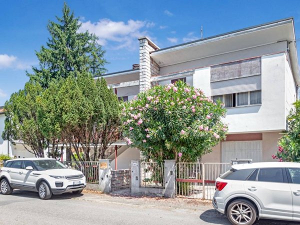 casa indipendente in vendita a Lugo