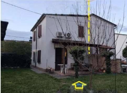 casa indipendente in vendita a Lugo