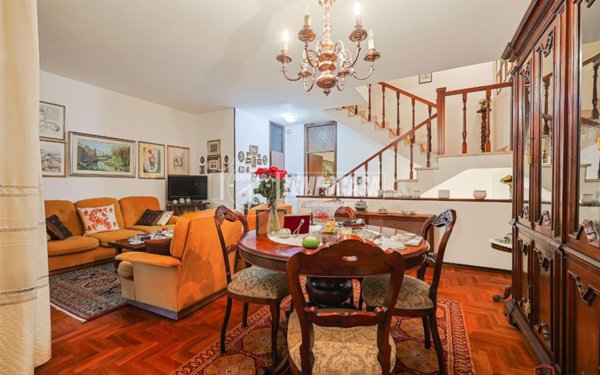 casa indipendente in vendita a Lugo