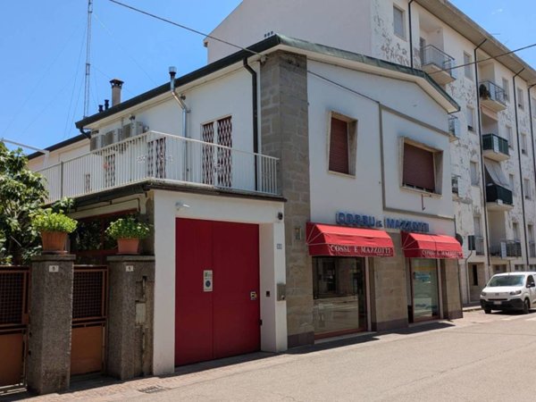 casa indipendente in vendita a Lugo