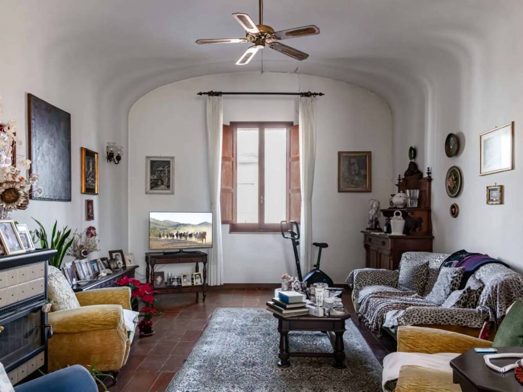intera palazzina in vendita a Lugo