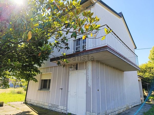 casa indipendente in vendita a Lugo in zona Voltana