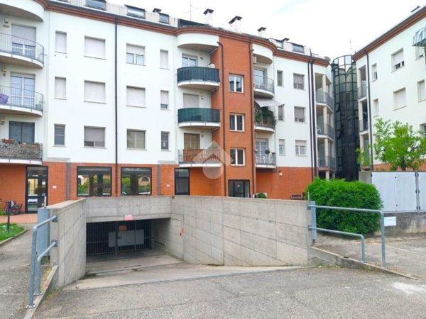 locale di sgombero in vendita a Lugo