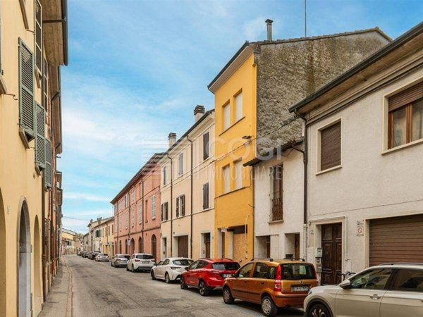 casa indipendente in vendita a Lugo