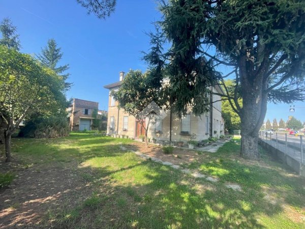 casa indipendente in vendita a Lugo