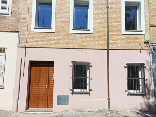 casa indipendente in vendita a Lugo