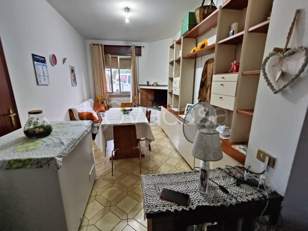 casa indipendente in vendita a Lugo in zona Voltana
