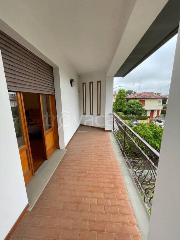 casa indipendente in vendita a Lugo