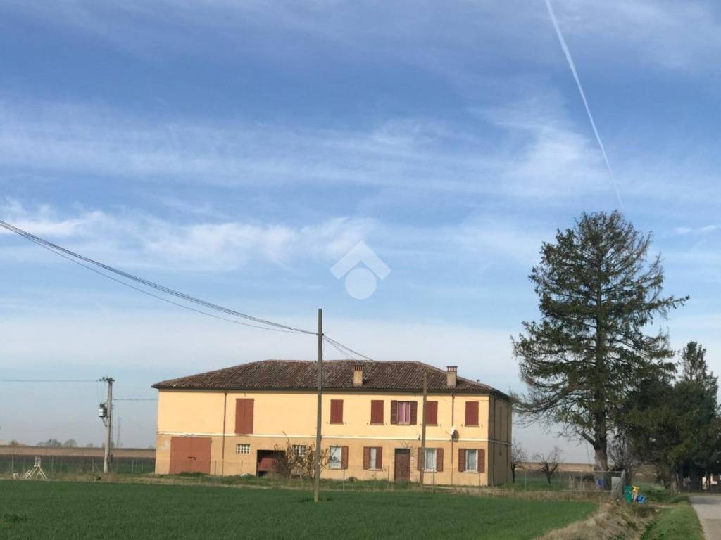 casa indipendente in vendita a Lugo in zona San Lorenzo