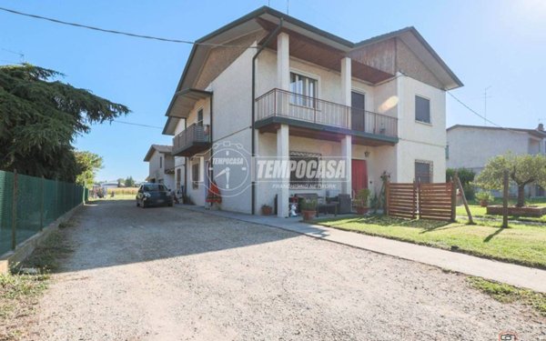 casa indipendente in vendita a Lugo