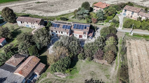 casa indipendente in vendita a Lugo in zona Voltana