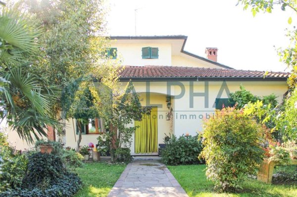 casa indipendente in vendita a Lugo