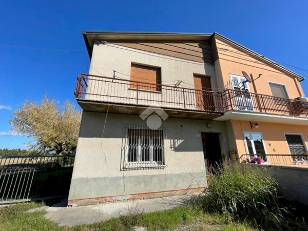 casa indipendente in vendita a Lugo