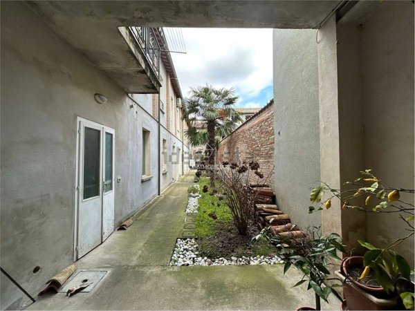 casa indipendente in vendita a Lugo