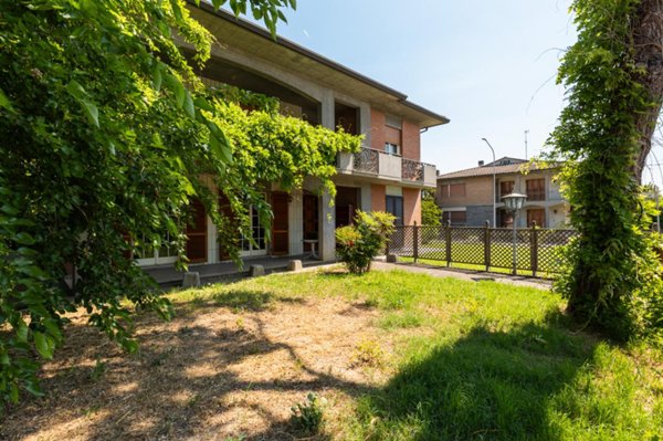 casa indipendente in vendita a Lugo