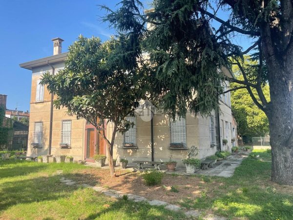 casa indipendente in vendita a Lugo