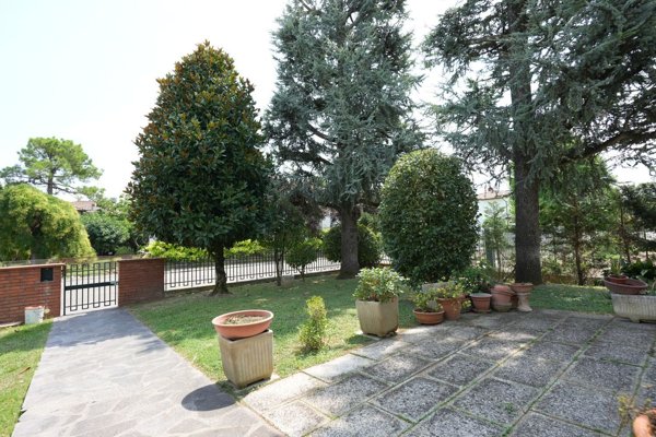 casa indipendente in vendita a Lugo